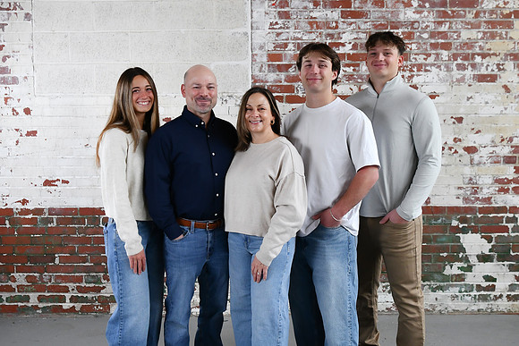 2026 Beard Family Photos 095
