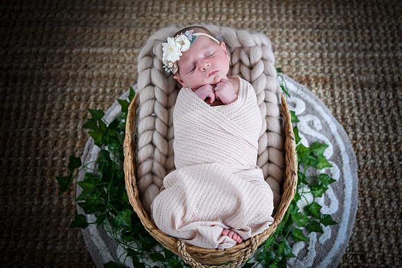 Jade Newborn [peek] 34