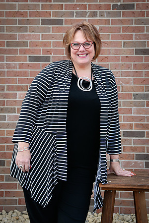 Janice headshots 001