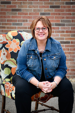 Janice headshots 015