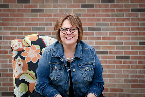 Janice headshots 018