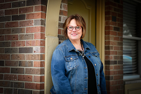 Janice headshots 049