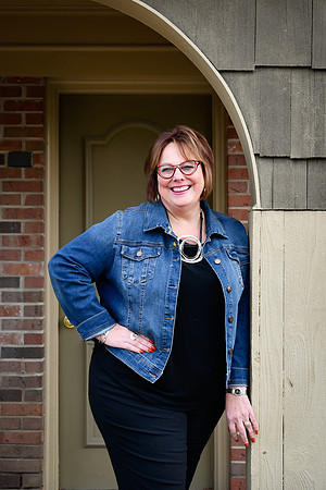 Janice headshots 085