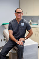 Dr Fedele [procedure room] 06