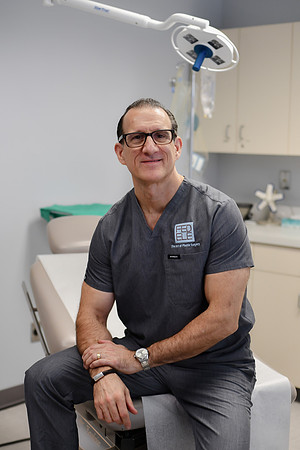 Dr Fedele [procedure room] 25