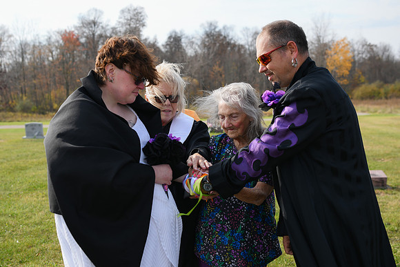 Billie & Dale Vow Renewal 066