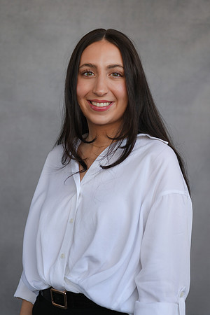 Gabriella headshots 11