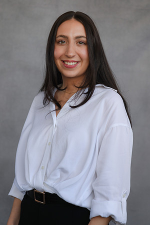 Gabriella headshots 12