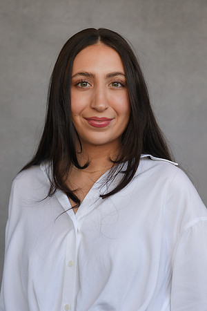 Gabriella headshots 14