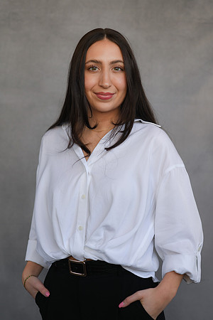 Gabriella headshots 13