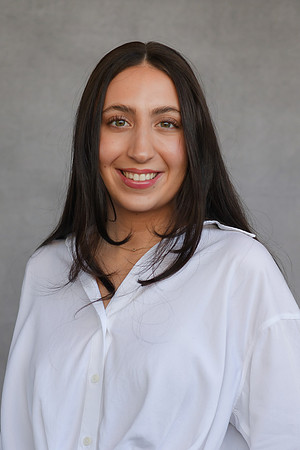 Gabriella headshots 17