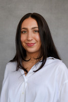 Gabriella headshots 19
