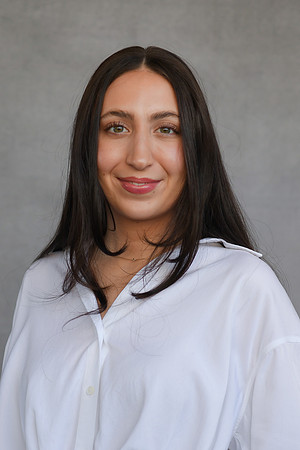 Gabriella headshots 21