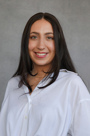 Gabriella headshots 22