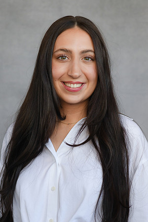 Gabriella headshots 26