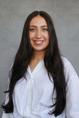 Gabriella headshots 28