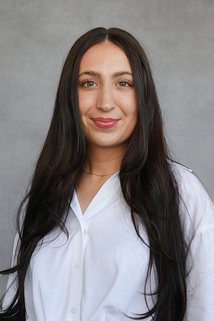 Gabriella headshots 30