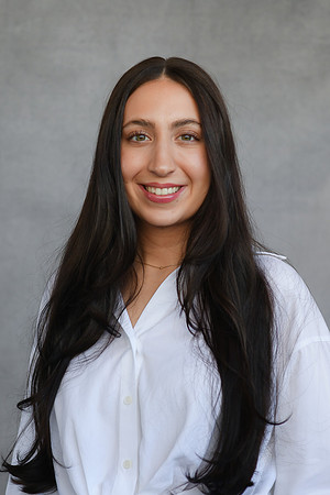 Gabriella headshots 40