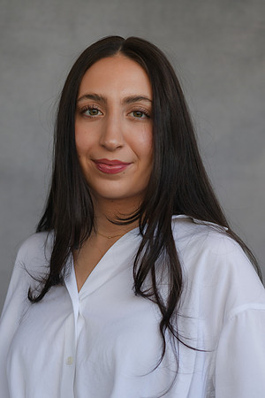 Gabriella headshots 47