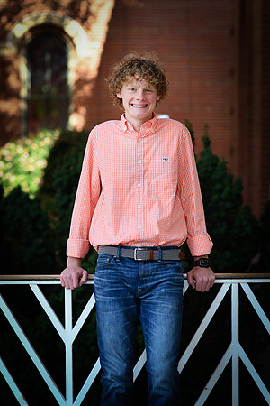 gavin [mhs class of 2023] peek 19