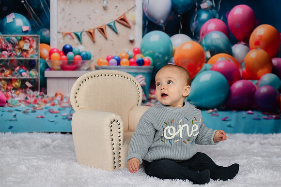 Graham Turns ONE 032