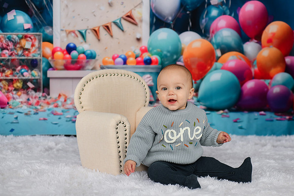 Graham Turns ONE 035