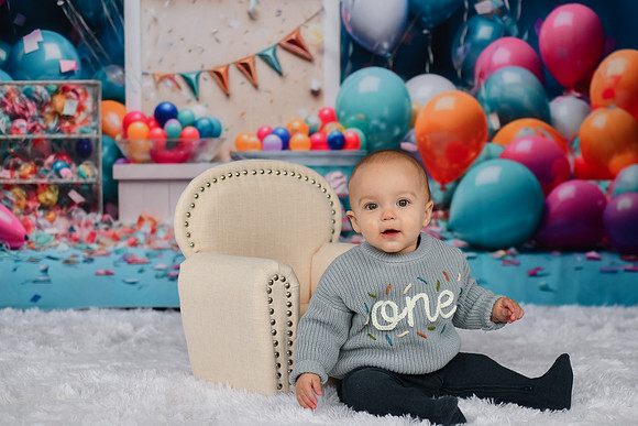 Graham Turns ONE 038