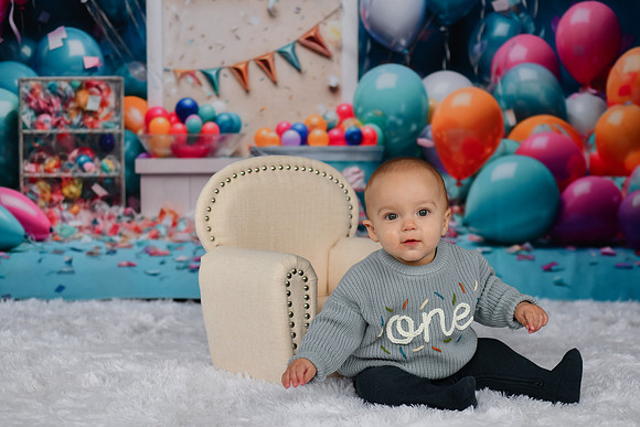 Graham Turns ONE 039