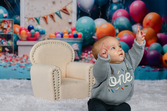 Graham Turns ONE 045