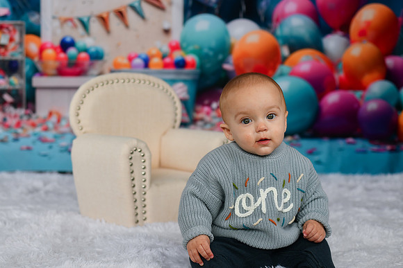 Graham Turns ONE 050