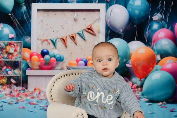Graham Turns ONE 054