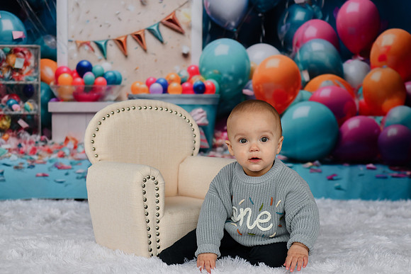 Graham Turns ONE 058