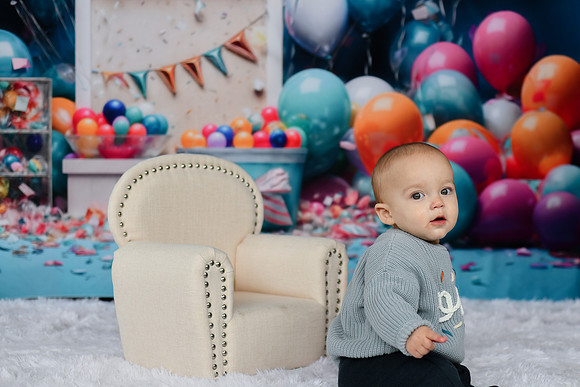 Graham Turns ONE 064
