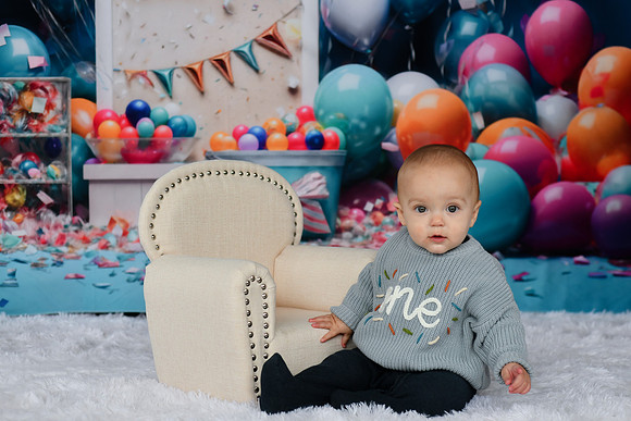 Graham Turns ONE 063