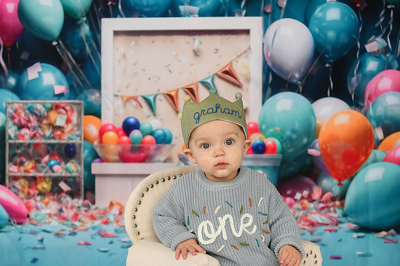 Graham Turns ONE 074