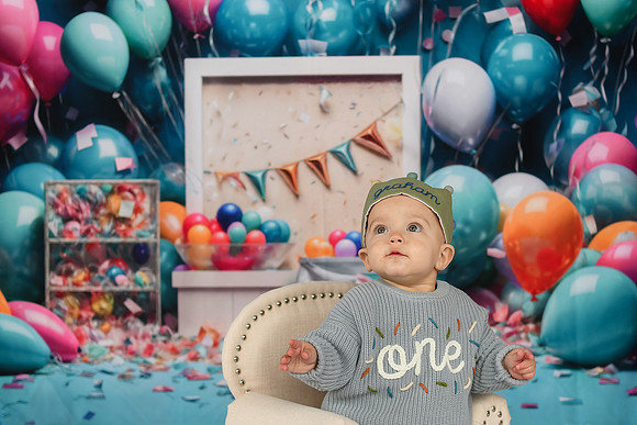 Graham Turns ONE 084