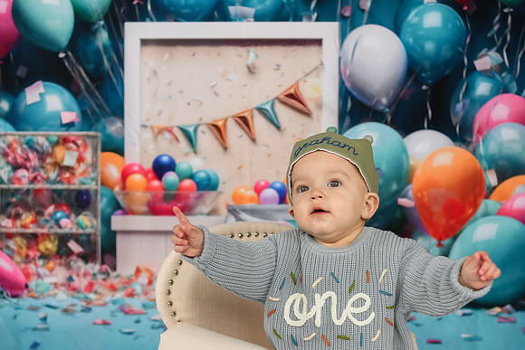 Graham Turns ONE 089