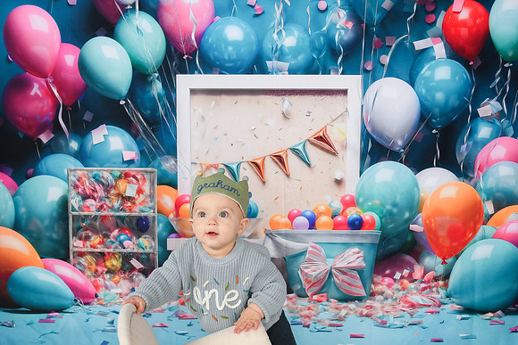 Graham Turns ONE 091