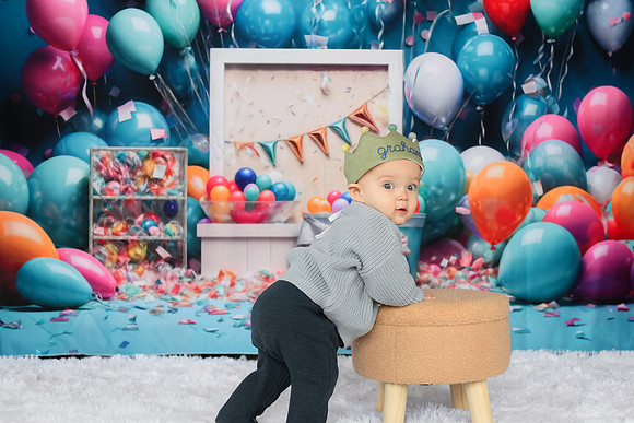 Graham Turns ONE 105