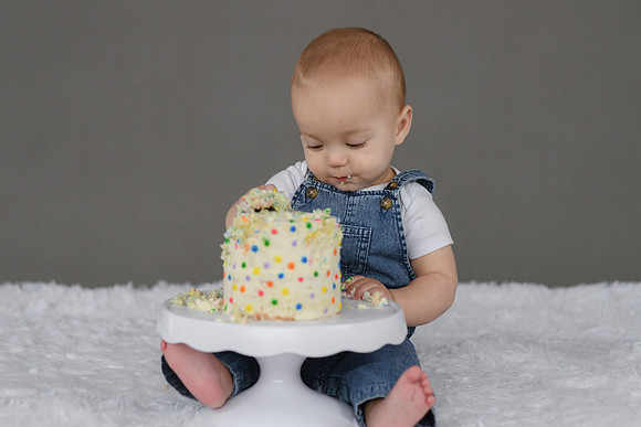 Graham Turns ONE 571