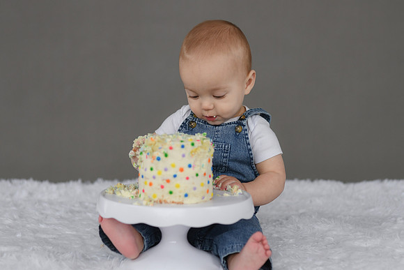 Graham Turns ONE 572