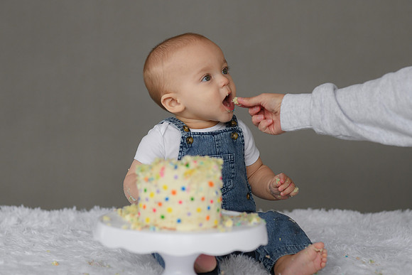 Graham Turns ONE 733