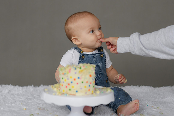 Graham Turns ONE 735