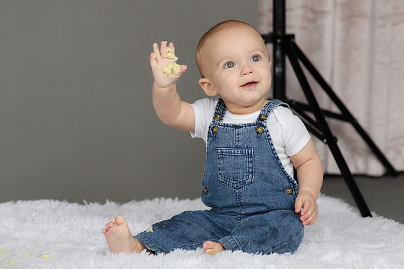 Graham Turns ONE 1133