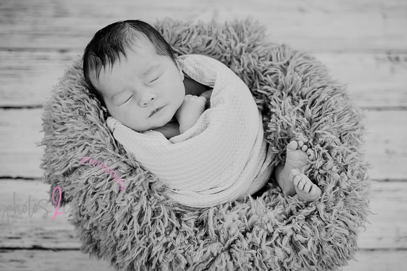 Anthony [newborn] 075