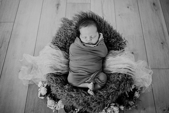 Mary Newborn 004