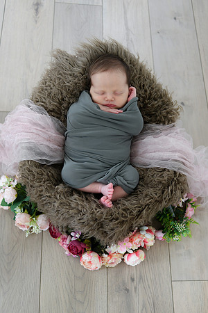 Mary Newborn 015
