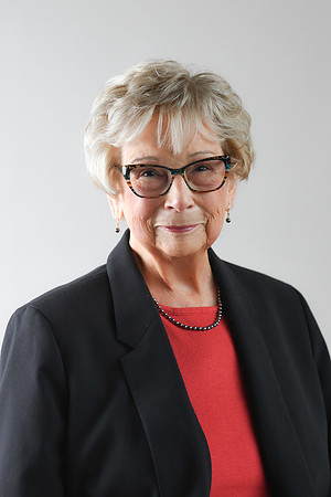 Barbara Headshot 01