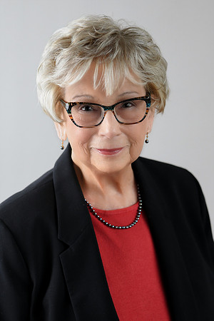 Barbara Headshot 10a