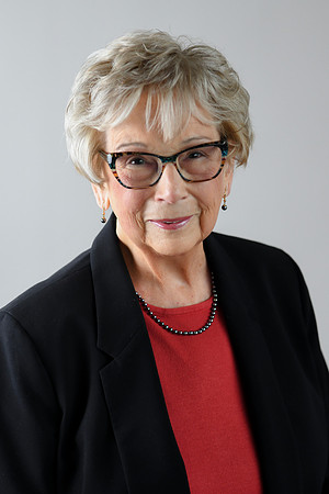 Barbara Headshot 14
